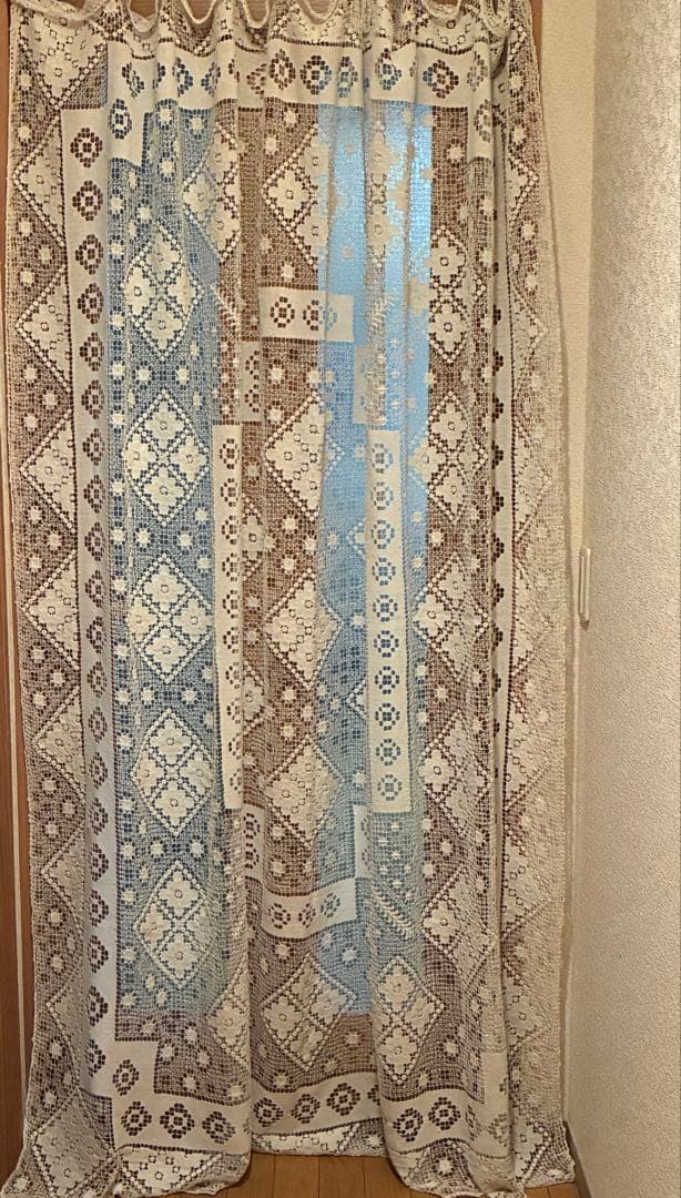 フランスで購入した豪華な大判のアンティーク・フィレレース160x195cm