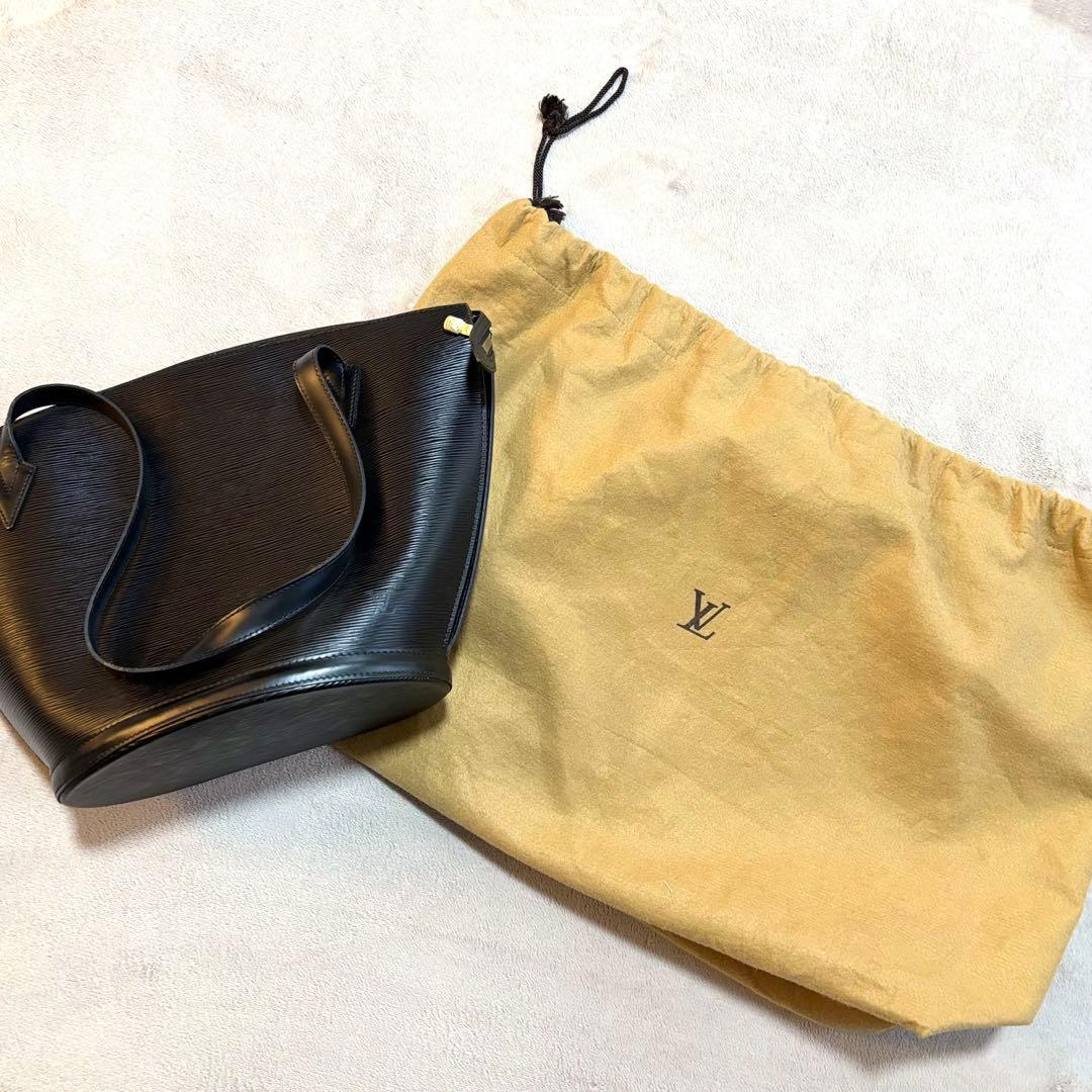 ルイヴィトン エピ サンジャック ブラック 黒