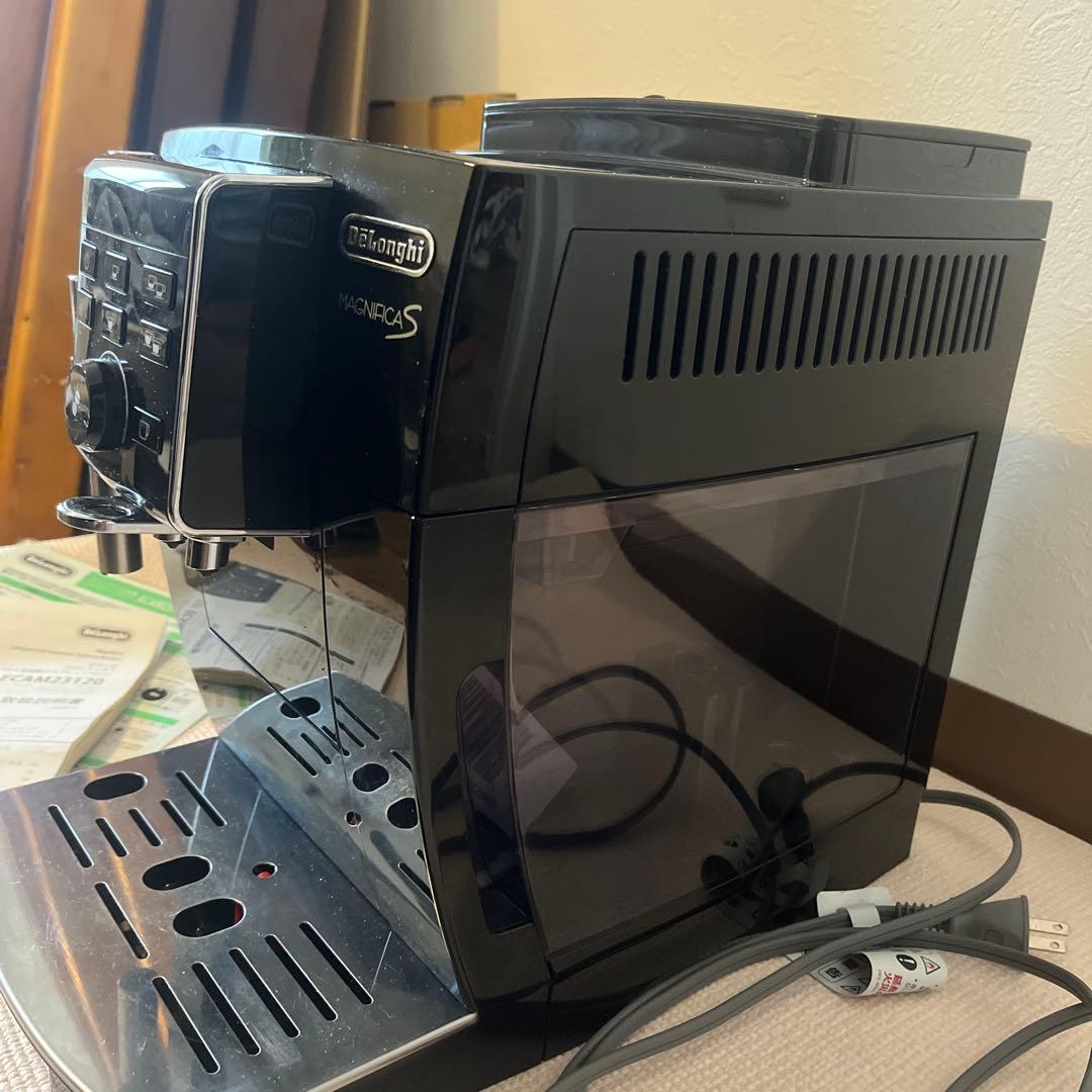 De'Longhi Magnifica S ECAM23120 コーヒーメーカー