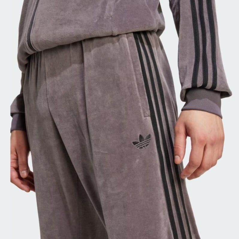 adidas 　SSTベロア トラックパンツ　JX1557　XL