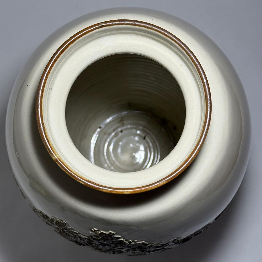 ◆韓国無形文化財【曹基正】作白磁浮彫人物図大花瓶 45.3cm 無等窯 共箱◆