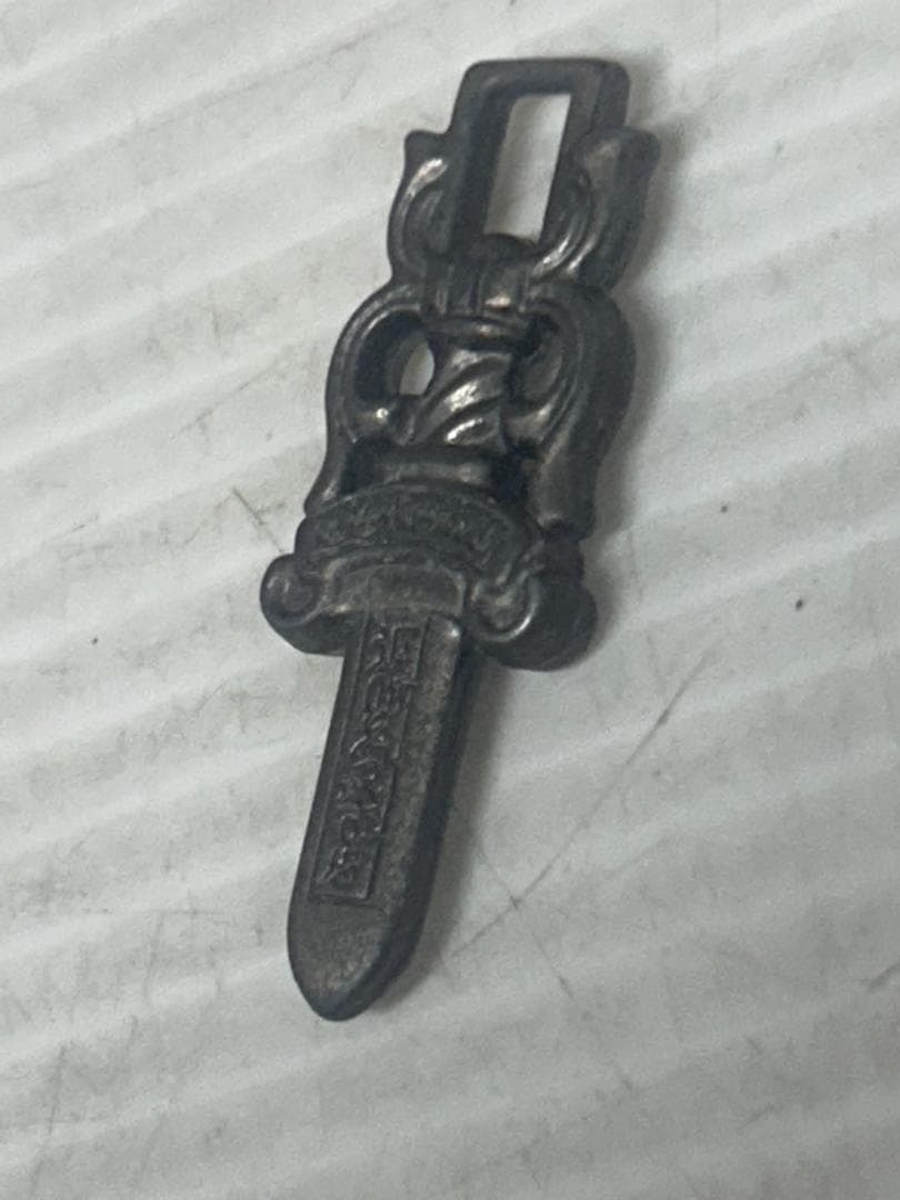 ●【チャーム】ダガー型【ネックレス等に】★