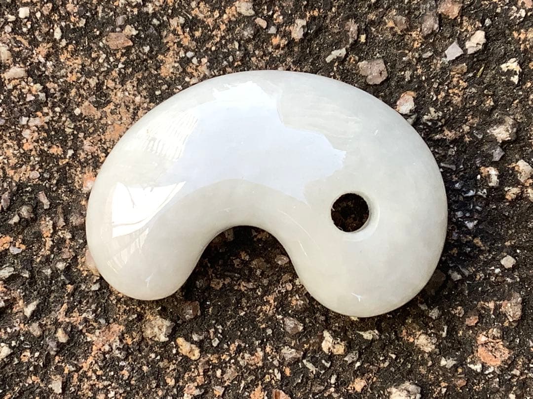 ✳50万円以上の品質‼️ 糸魚川翡翠アイスジェイド　*氷*本物　鑑別書付極上品‼️