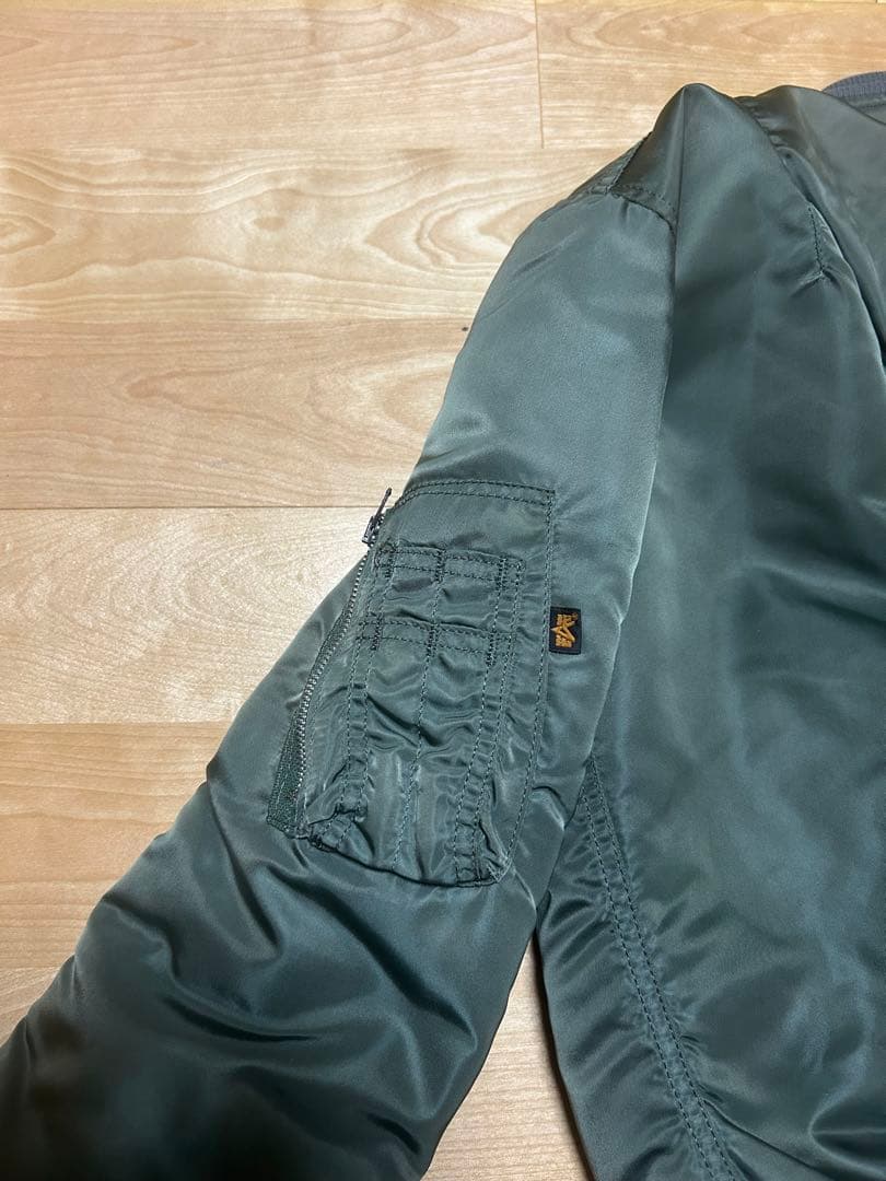 ALPHA INDUSTRIES MA-1 ジャケット オリーブグリーン