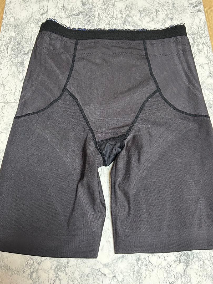 値下げ マルコ　ロングガードル EL 未使用新品　大きいサイズ　体型補整