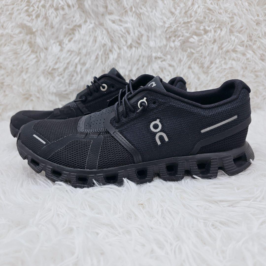 ✨未使用級✨On オン Cloud6 クラウド6 スニーカー 黒 24cm