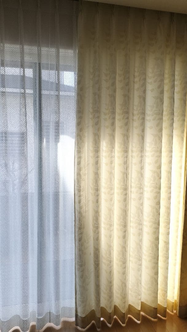 オーダーカーテンクリーム色
