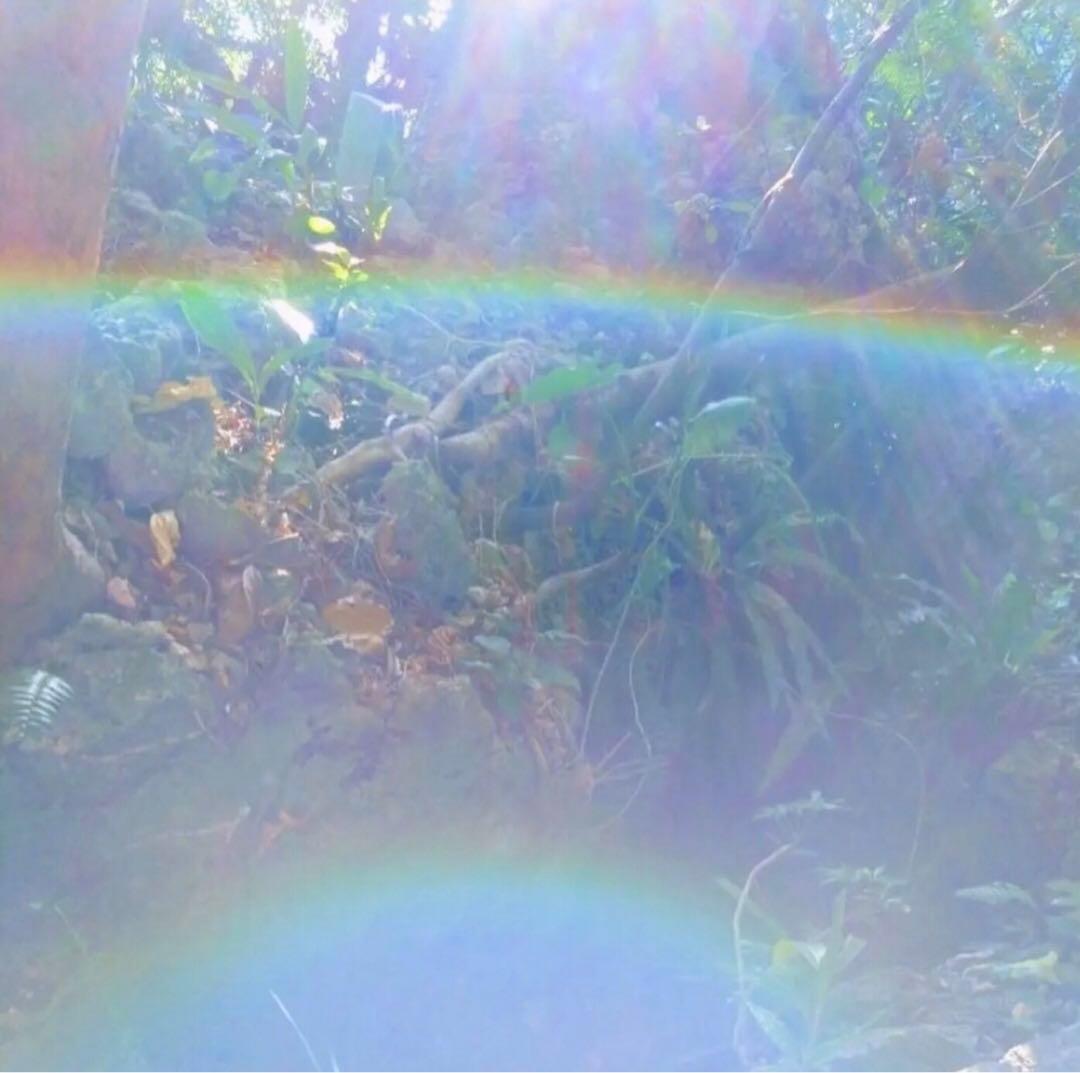 神聖幾何学フラーレン✨8mmアクアオーラ　宇宙エネルギー　幸福呼ぶの奇石✨