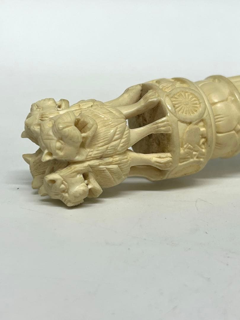 極上 獅子飾り　置物　重さ241g