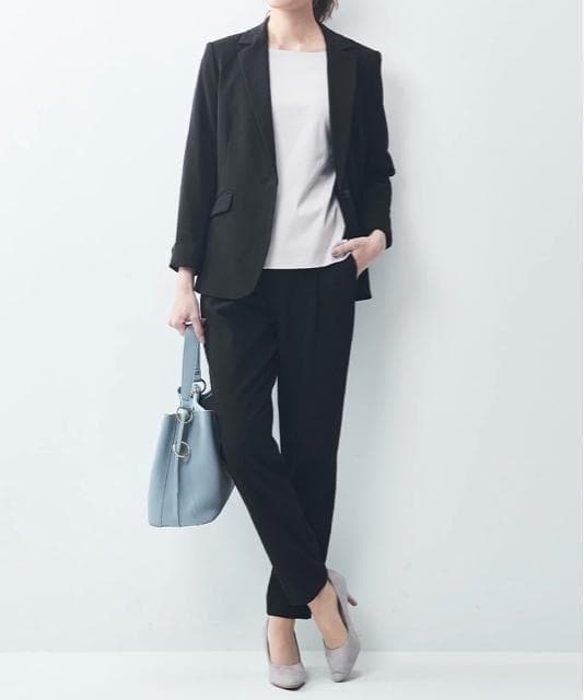 新品☆8Lストレートパンツスーツ黒無地ストレッチお仕事フォーマル〇G268