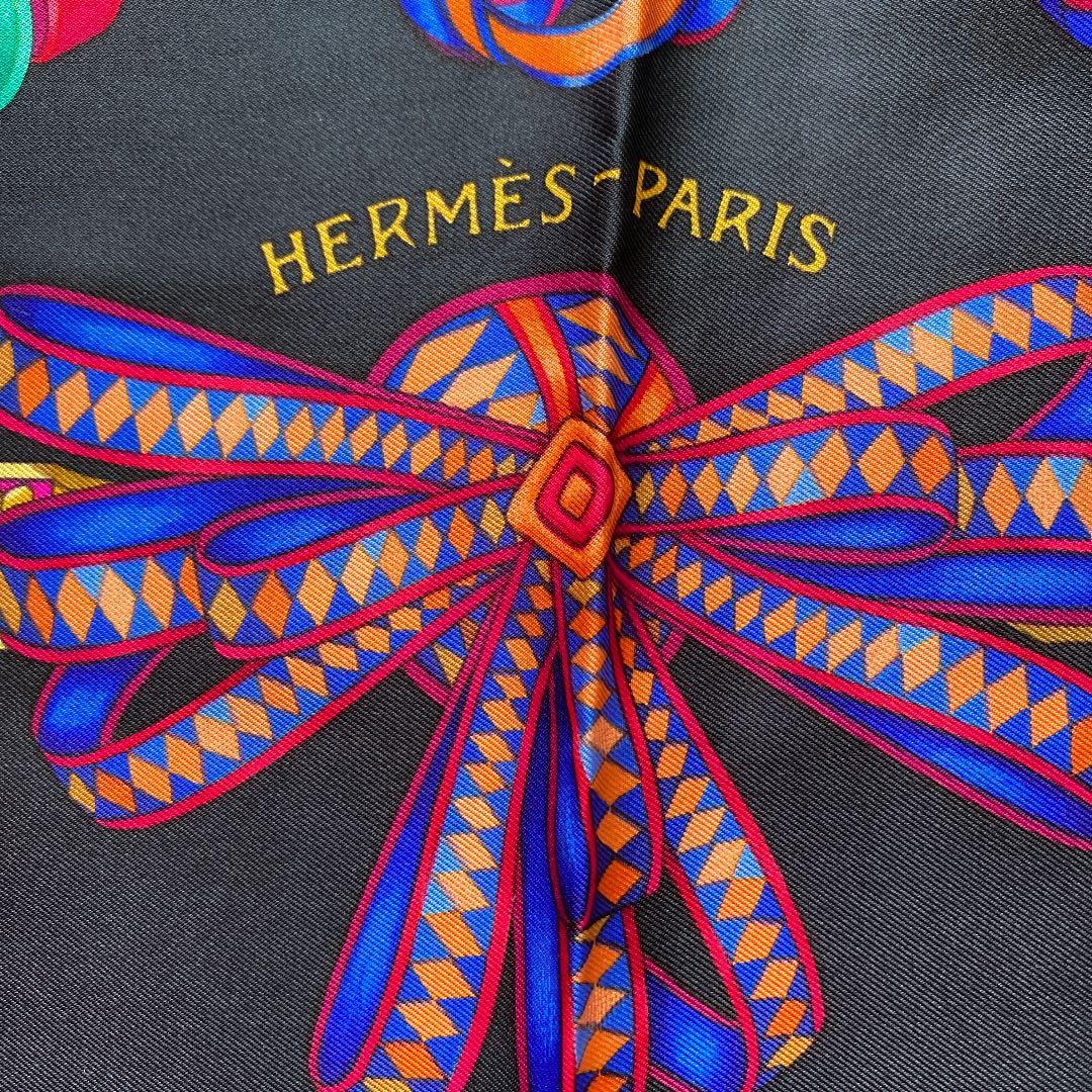 エルメス　スカーフ　カレ　90 馬のリボン飾り　黒