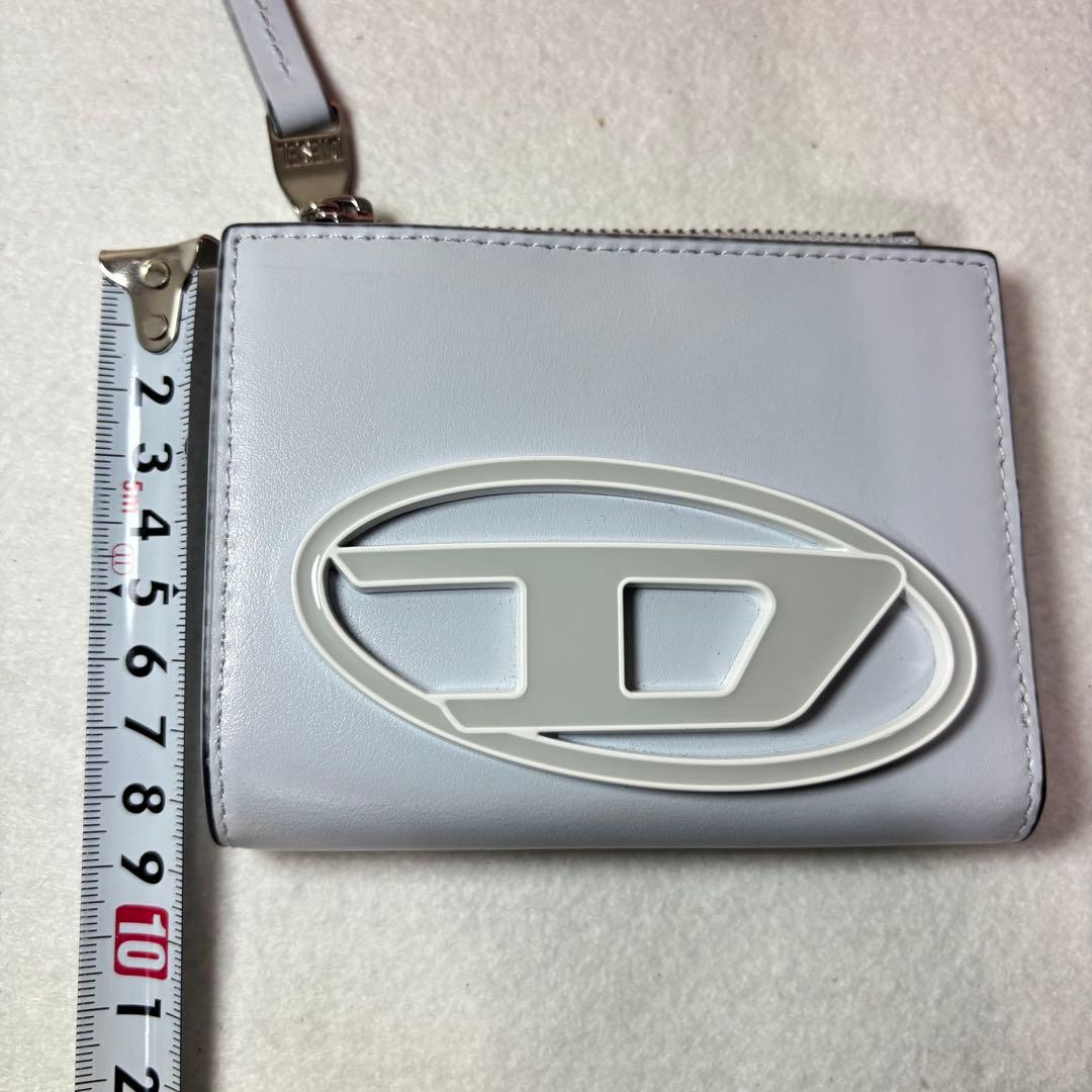 未使用品　DIESEL ディーゼル　 二つ折り財布 ホワイト