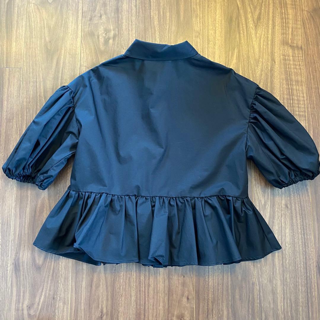 【未使用】HIAND ぺブラムフリルシャツ