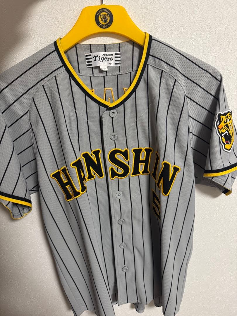 阪神タイガース　近本光司選手　前ビジター　ユニフォーム　Sサイズ　#5