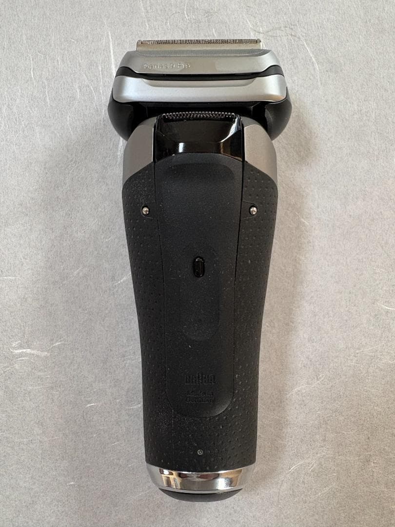 【美品】 ブラウンシェーバー 9465CC-V シリーズ9 Pro 洗浄機モデル