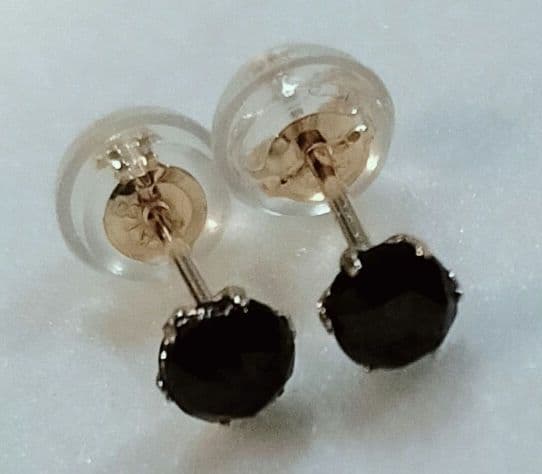 F*a様 k18 ブラックダイヤ　八角形スタッドピアス