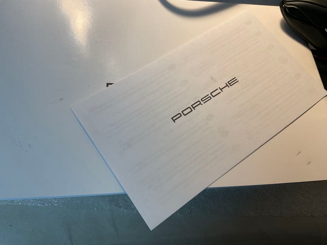 PORSCHE バッテリーチャージャー　Charger ポルシェ