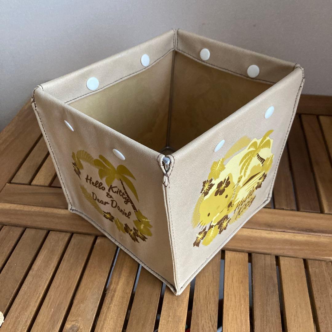 ハローキティ　収納用品　日焼けキティ