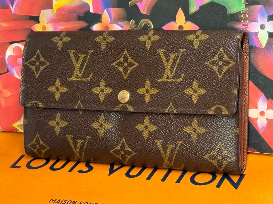良品！LOUIS VUITTONルイヴィトン　カード入れ付き二つ折り長財布