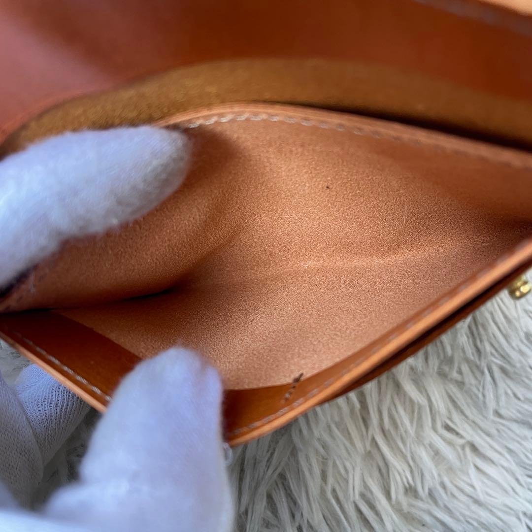 【極美品】ビアベリー クーペ 財布 プエブロレザー