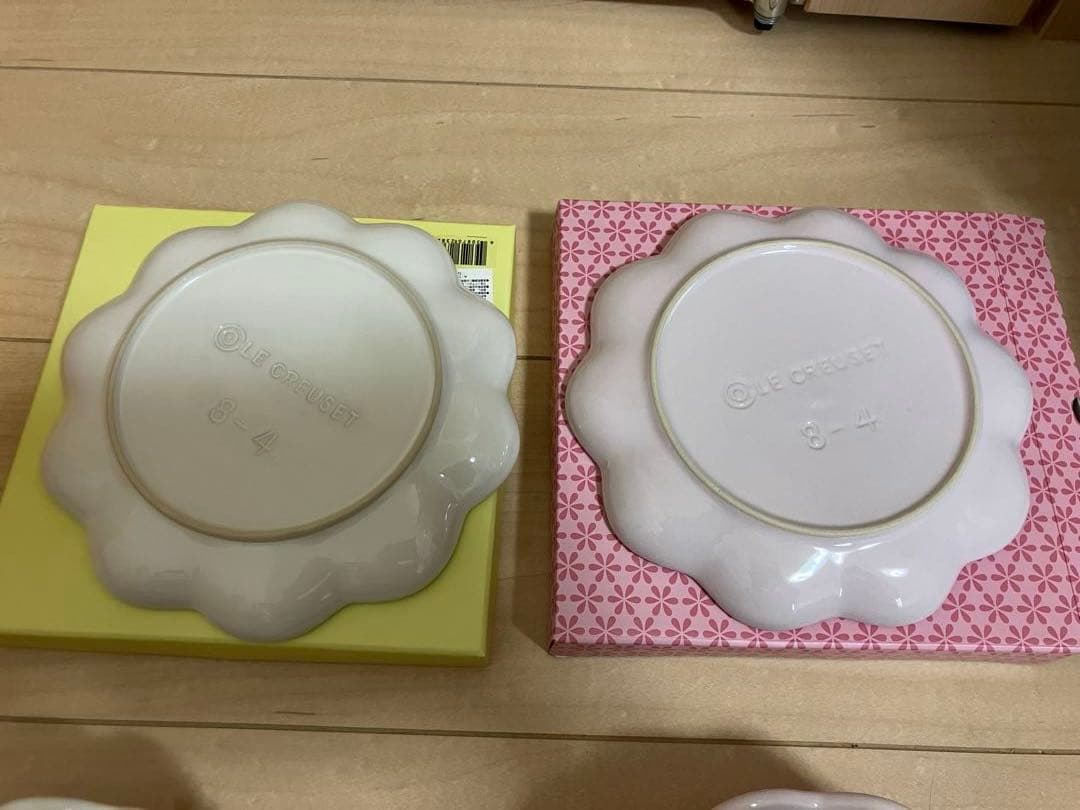 ル・クルーゼ　フリルプレート18cm フリルボウル　パウダーピンク　シェルピンク