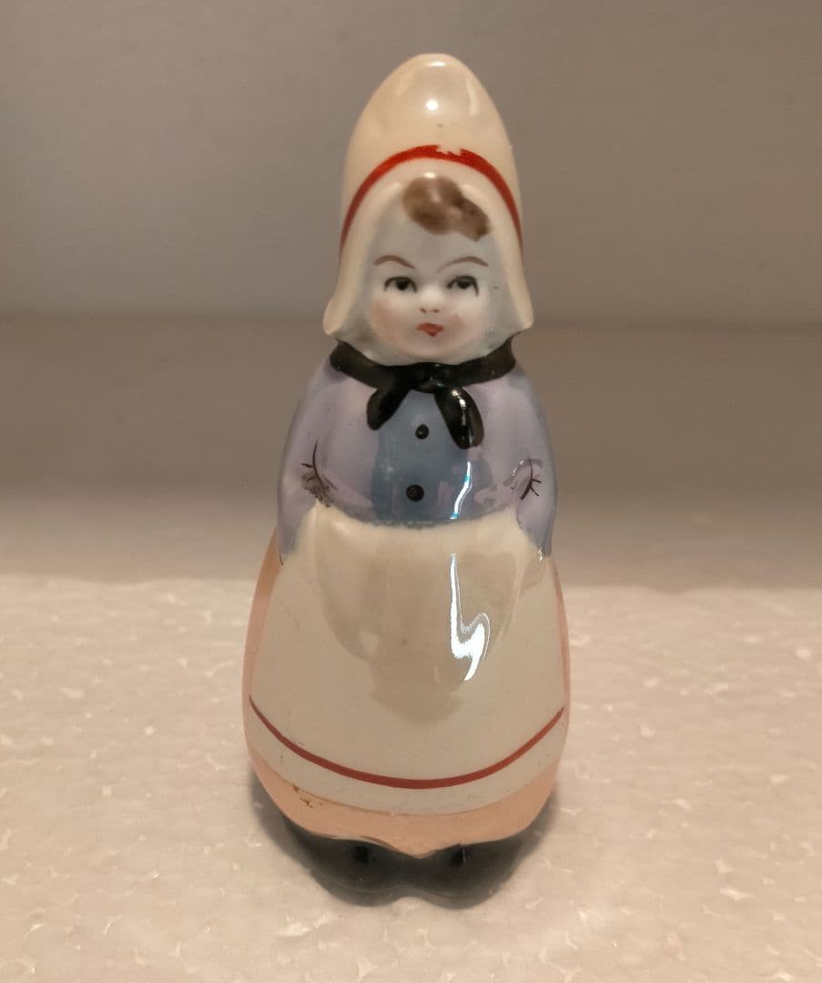 オールドノリタケ　ラスター彩　オランダ少女とスワン