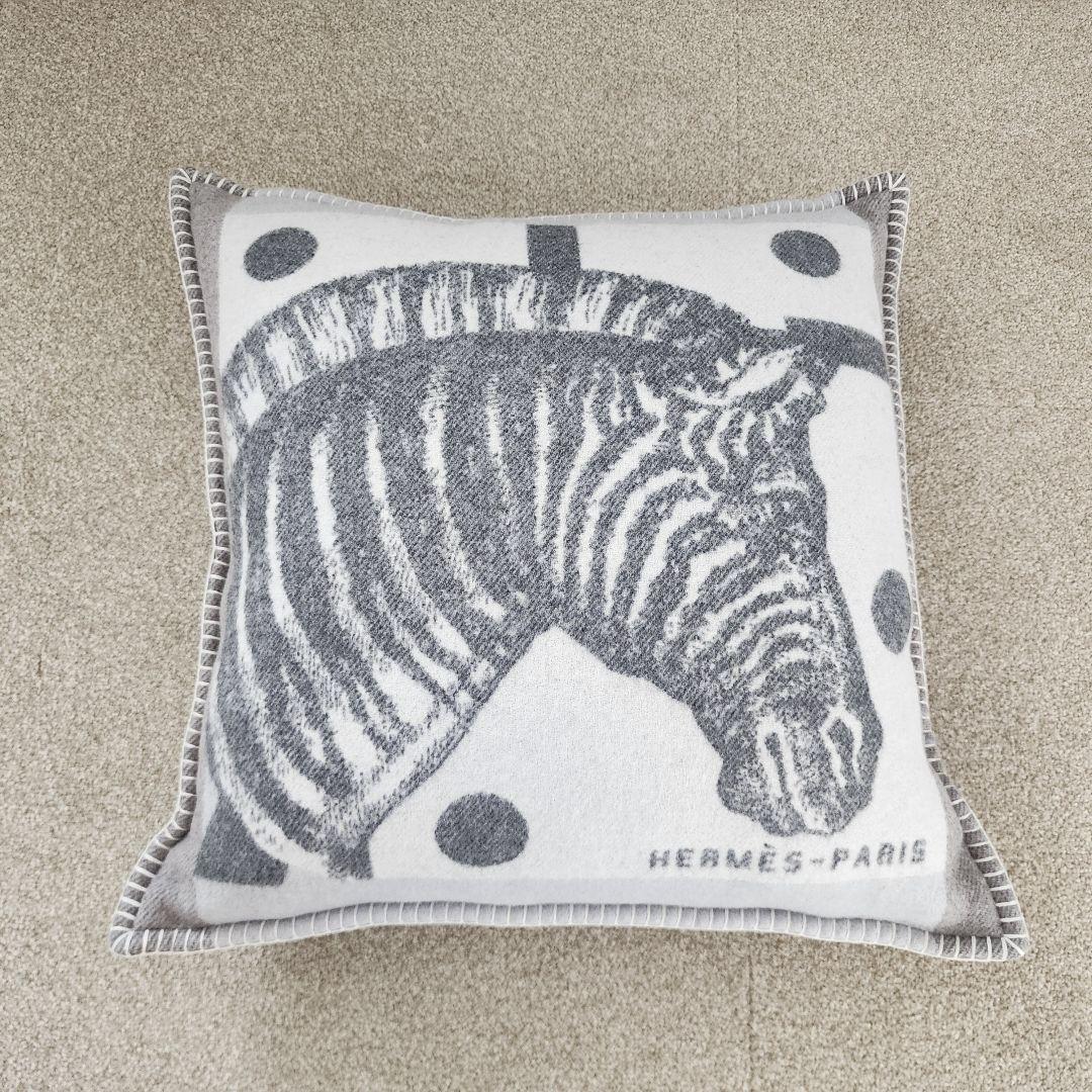 HERMES・エルメス◆ゼブラジグザグ・クッション