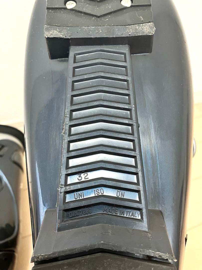 プラスアクション　PLUSACTION スキーブーツ でかい30.0cm以上？