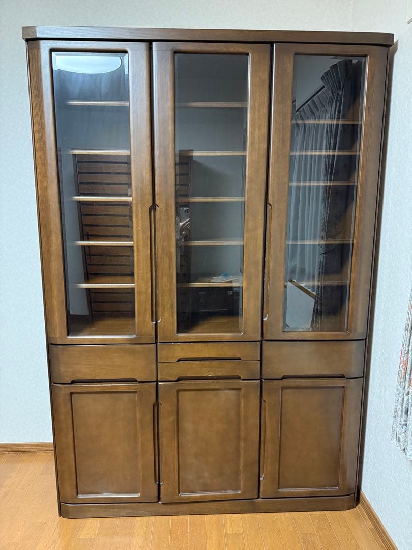 食器棚 ダークブラウン／ガラス扉