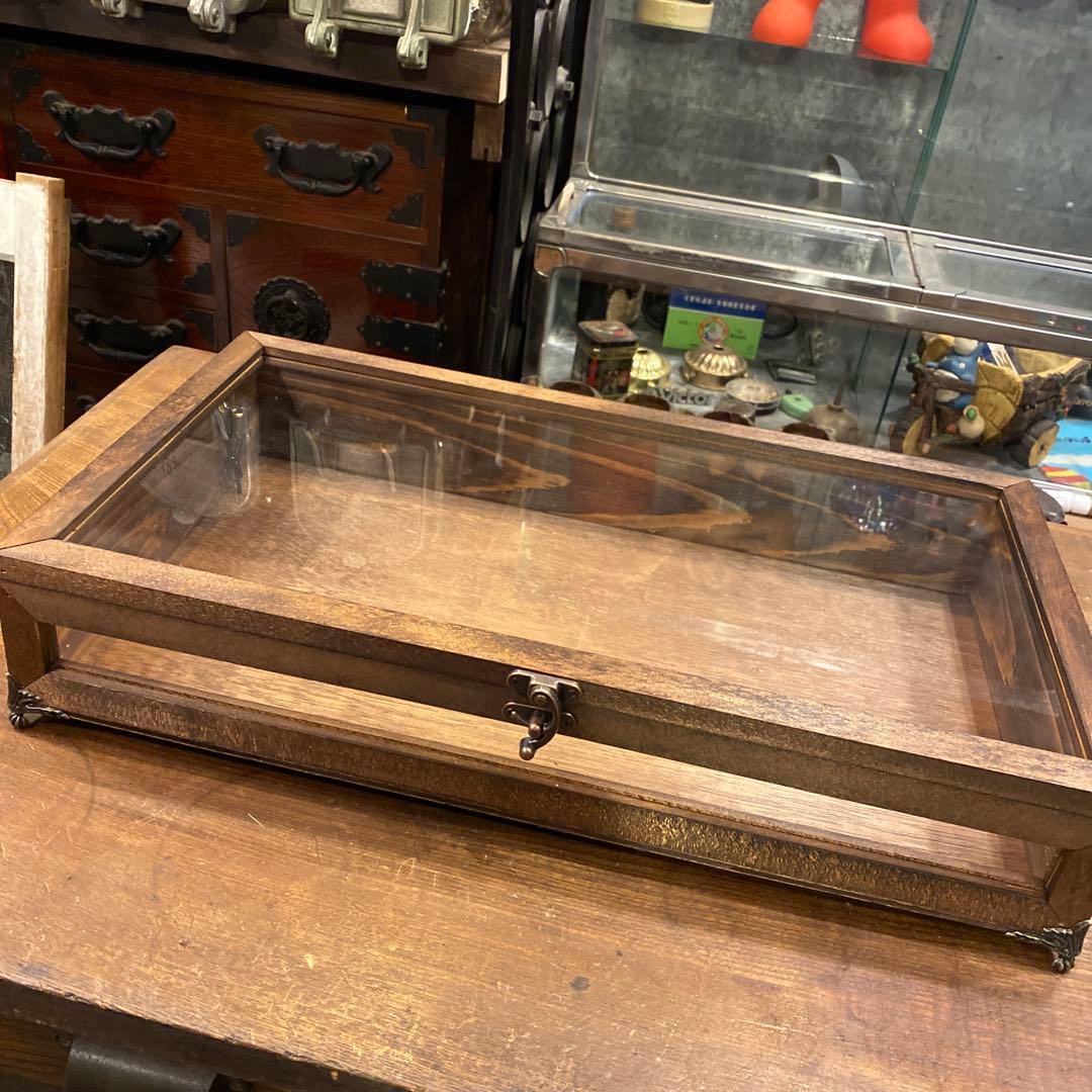 木製ガラスケース