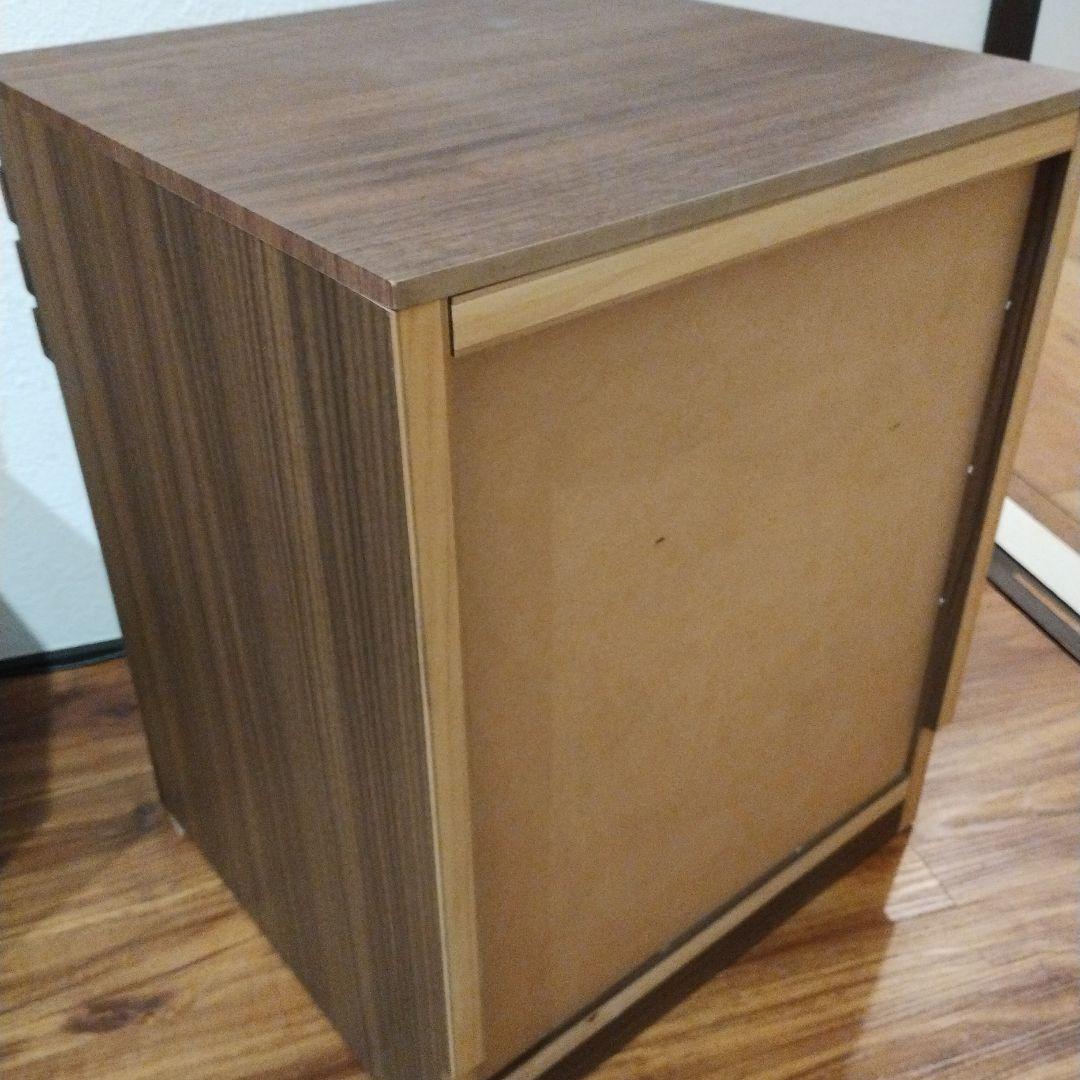 良品 MKマエダ製ベッド/ナイトテーブル W40 x D39.5 x H50