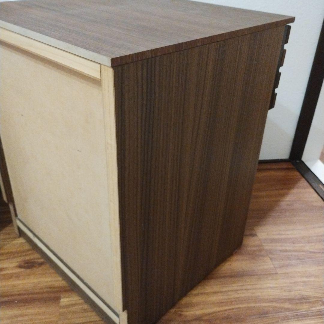 良品 MKマエダ製ベッド/ナイトテーブル W40 x D39.5 x H50