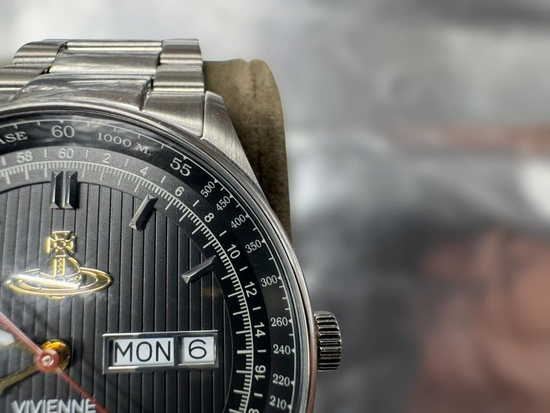 【美品】Vivienne Westwood 時計 VV207BKSL 箱有