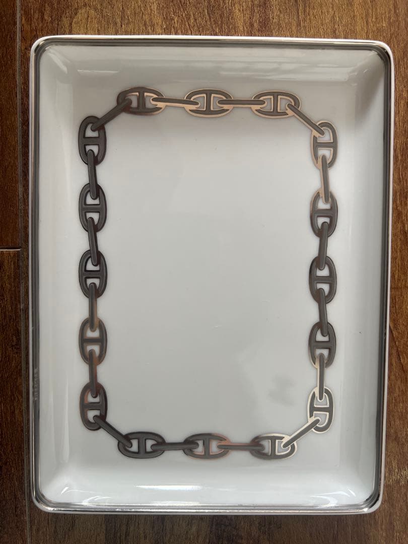 HERMES チェーン柄　スクエアプレート