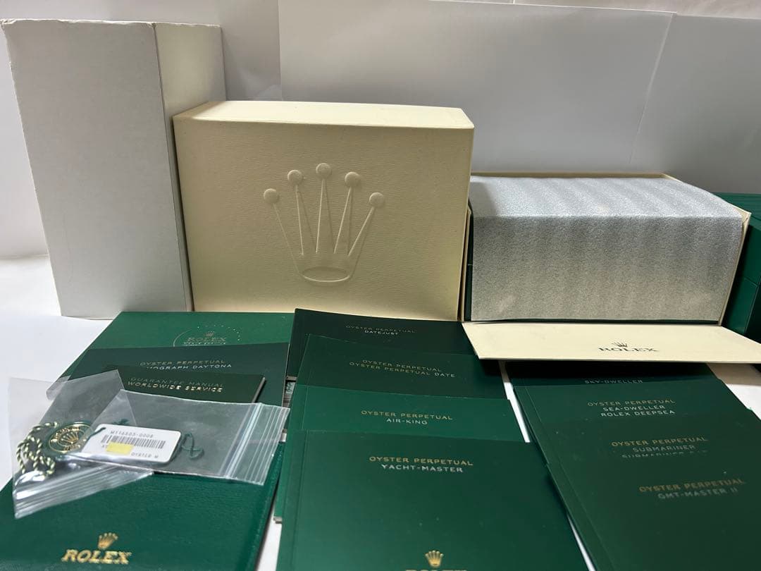 ロレックス純正デイトナ・デイトジャストMサイズ BOX 2箱 付属品 計32点