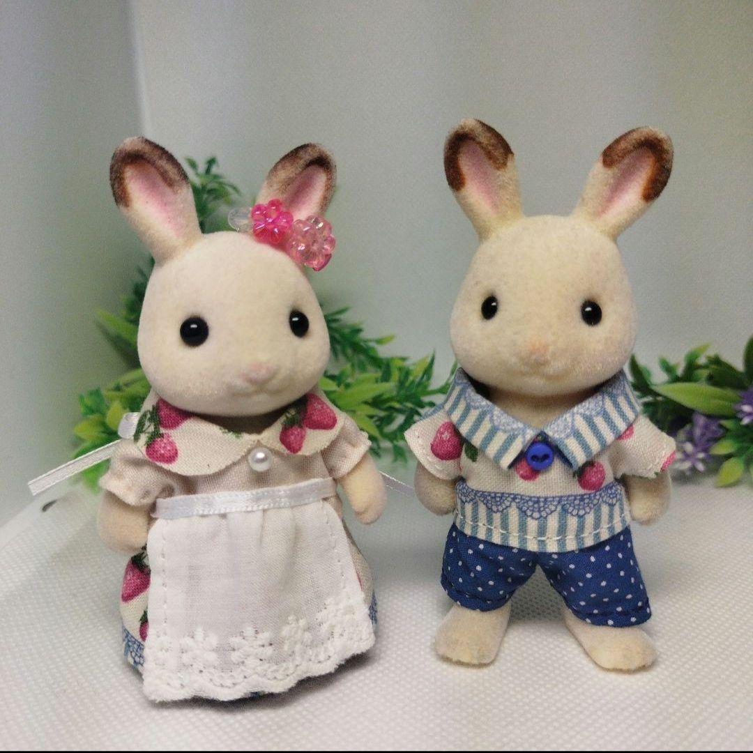 ミニチュアドール　服　ハンドメイド☆お揃いコーデ　いちご柄