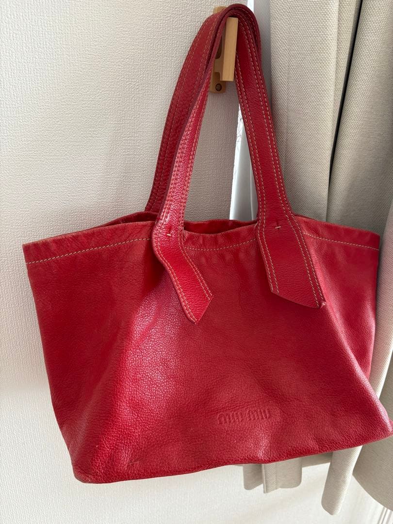 miumiu トートバッグ　レザー