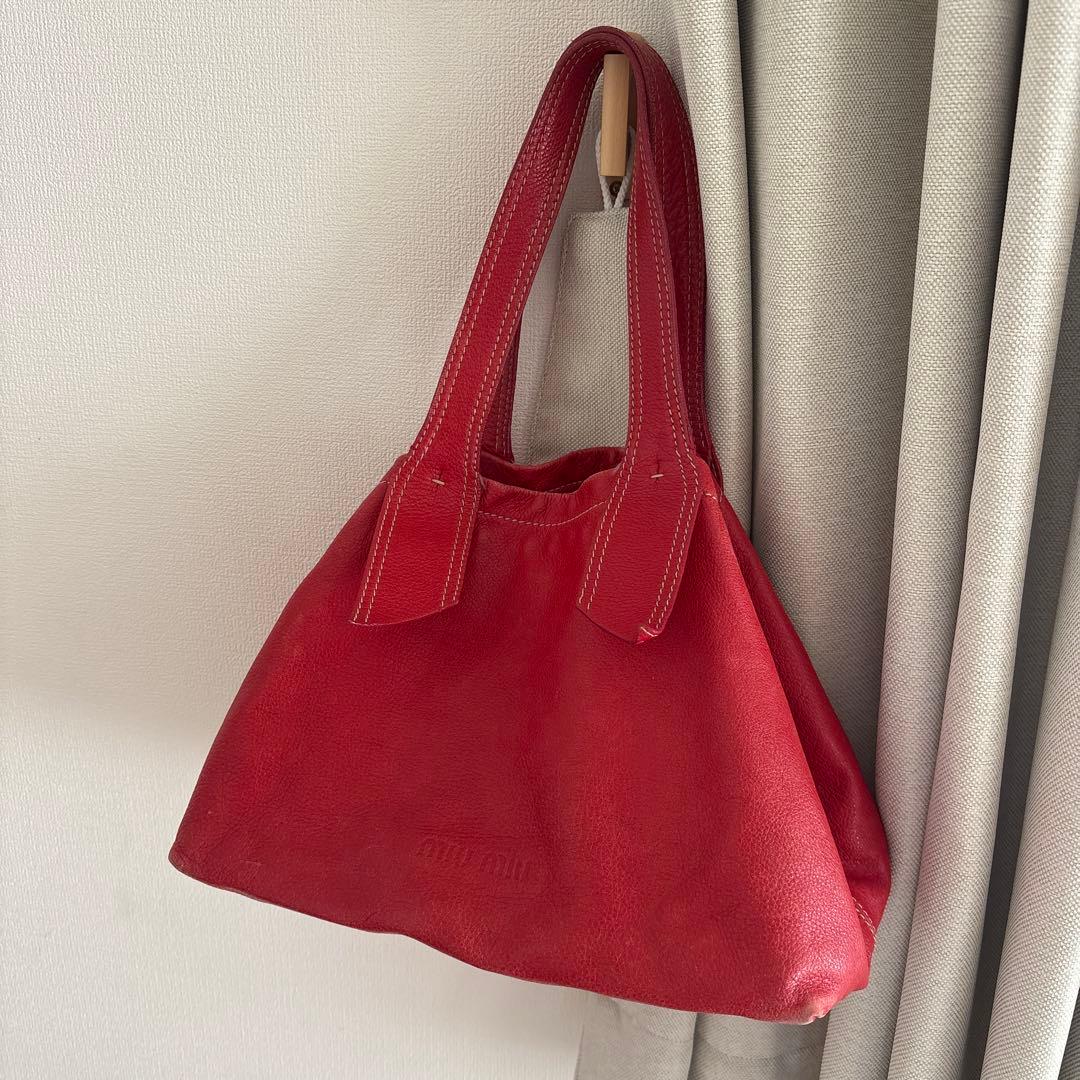 miumiu トートバッグ　レザー