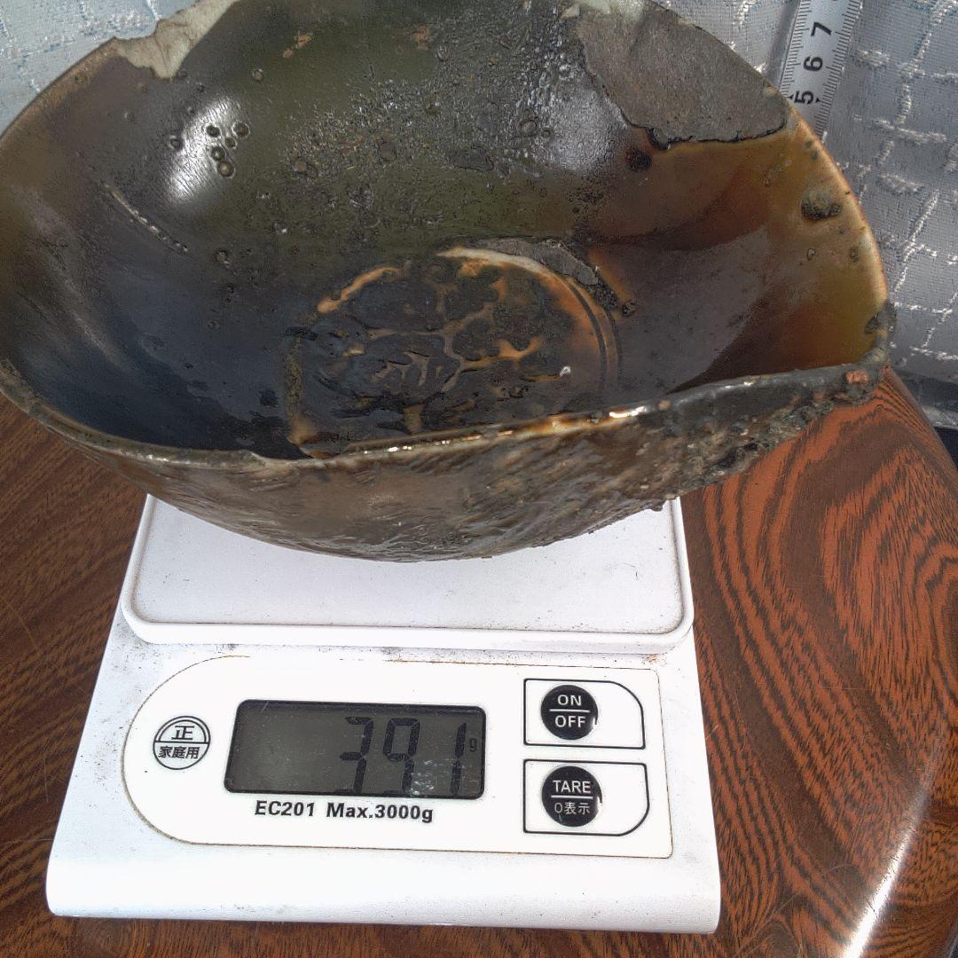 骨董４ 波形デザインの茶碗 発掘？