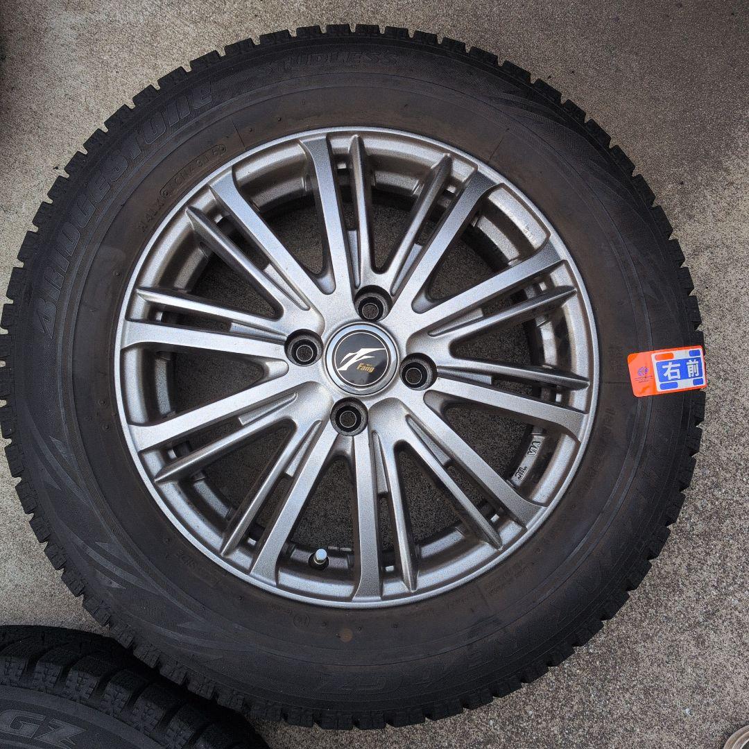 【送料出品者負担】ブリヂストンREVO G2 スタッドレスタイヤ4本（ボルト付）