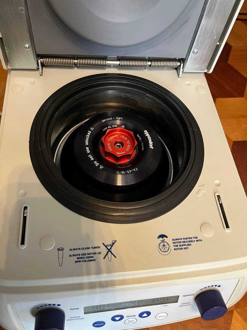 Eppendorf 冷却遠心機 5418R ローターつき