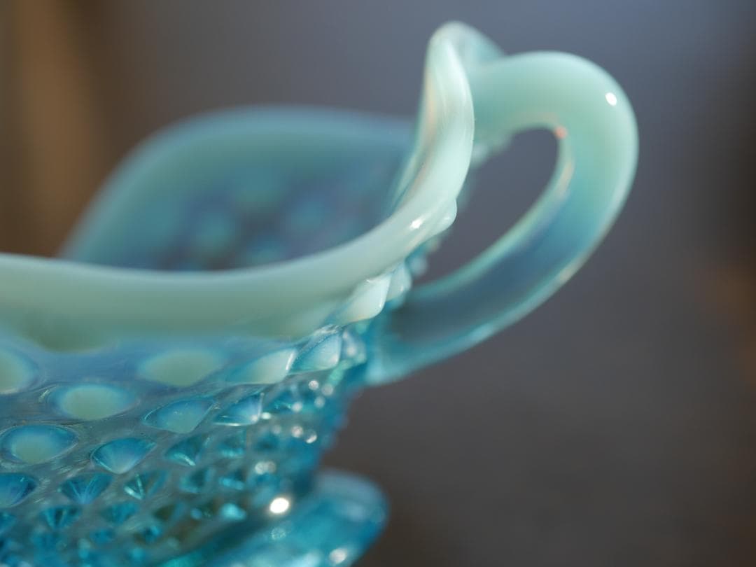 Fenton ブルーオパールセントホブネイル 両ハンドル付きボンボンディッシュ