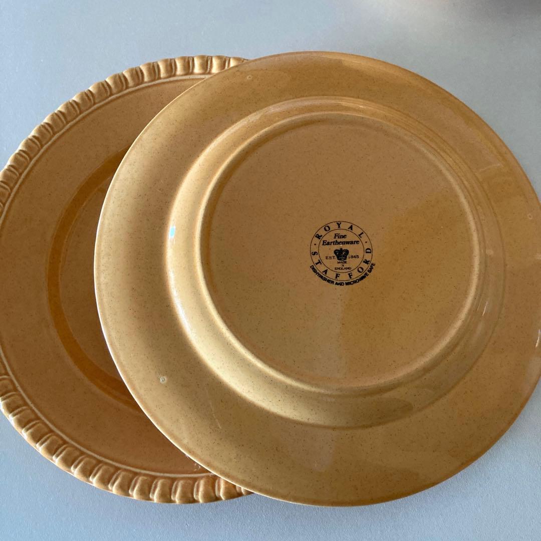 《未使用》ロイヤルスタッフォード☆英国製☆カップ＆ソーサー&大皿