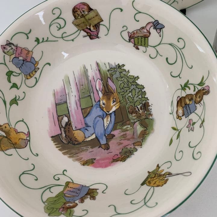 ①ウェッジウッド ピーターラビット グリーンライン　希少