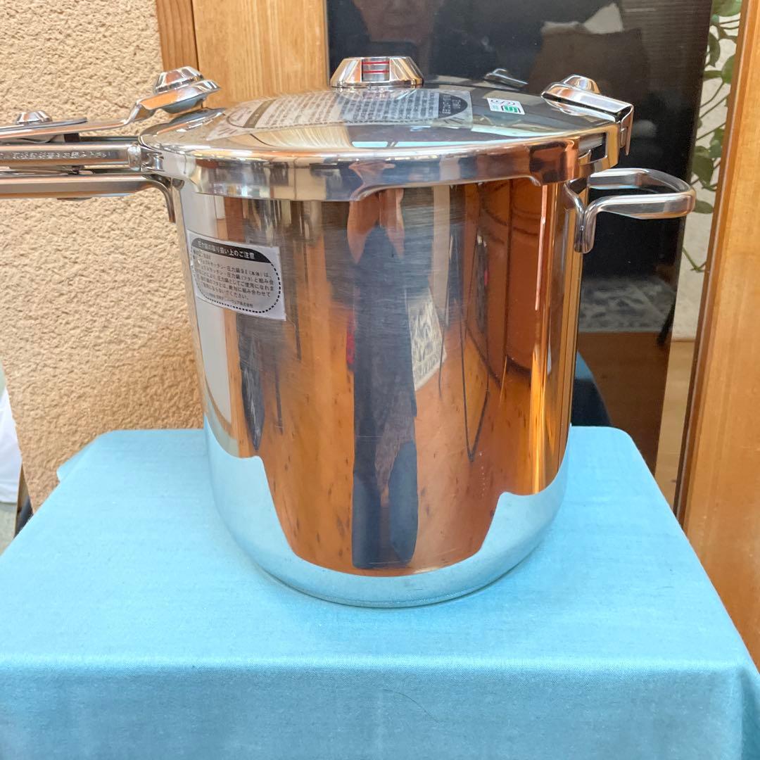 ステンレス圧力鍋 9リットルスノコ付き