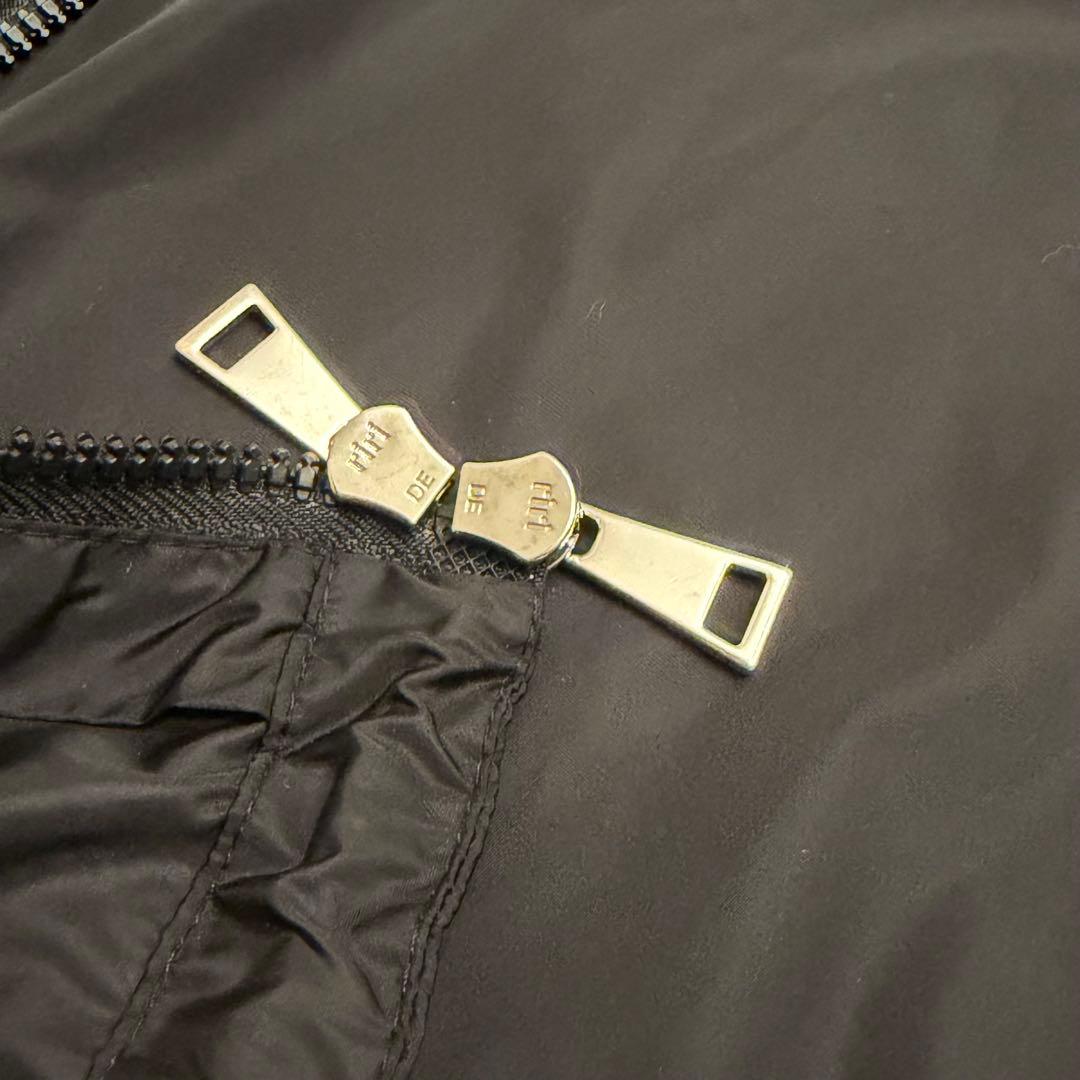 美品　モンクレール Lichen フード付き ナイロンコート レディース 黒