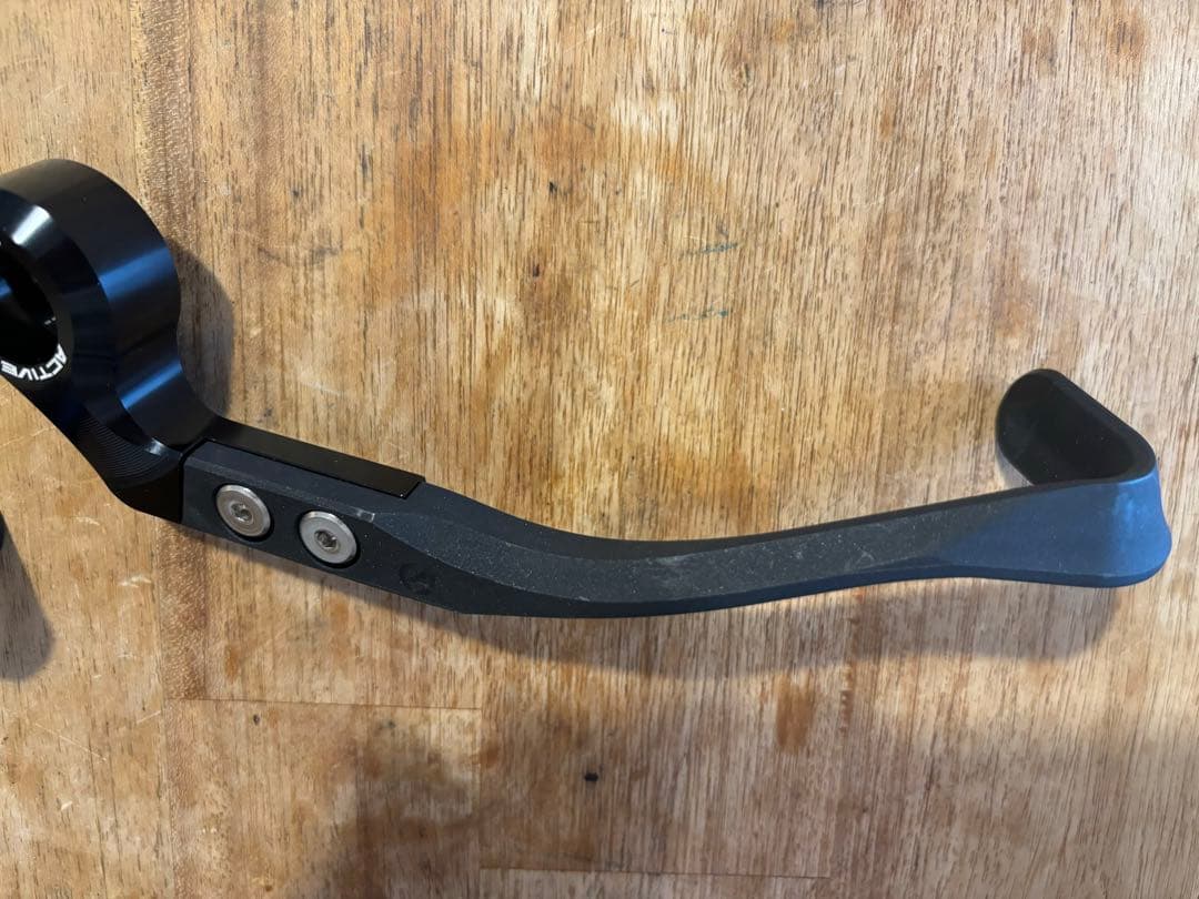 ACTIVE ブレーキレバーガード　バーエンド　マウントキット　新品