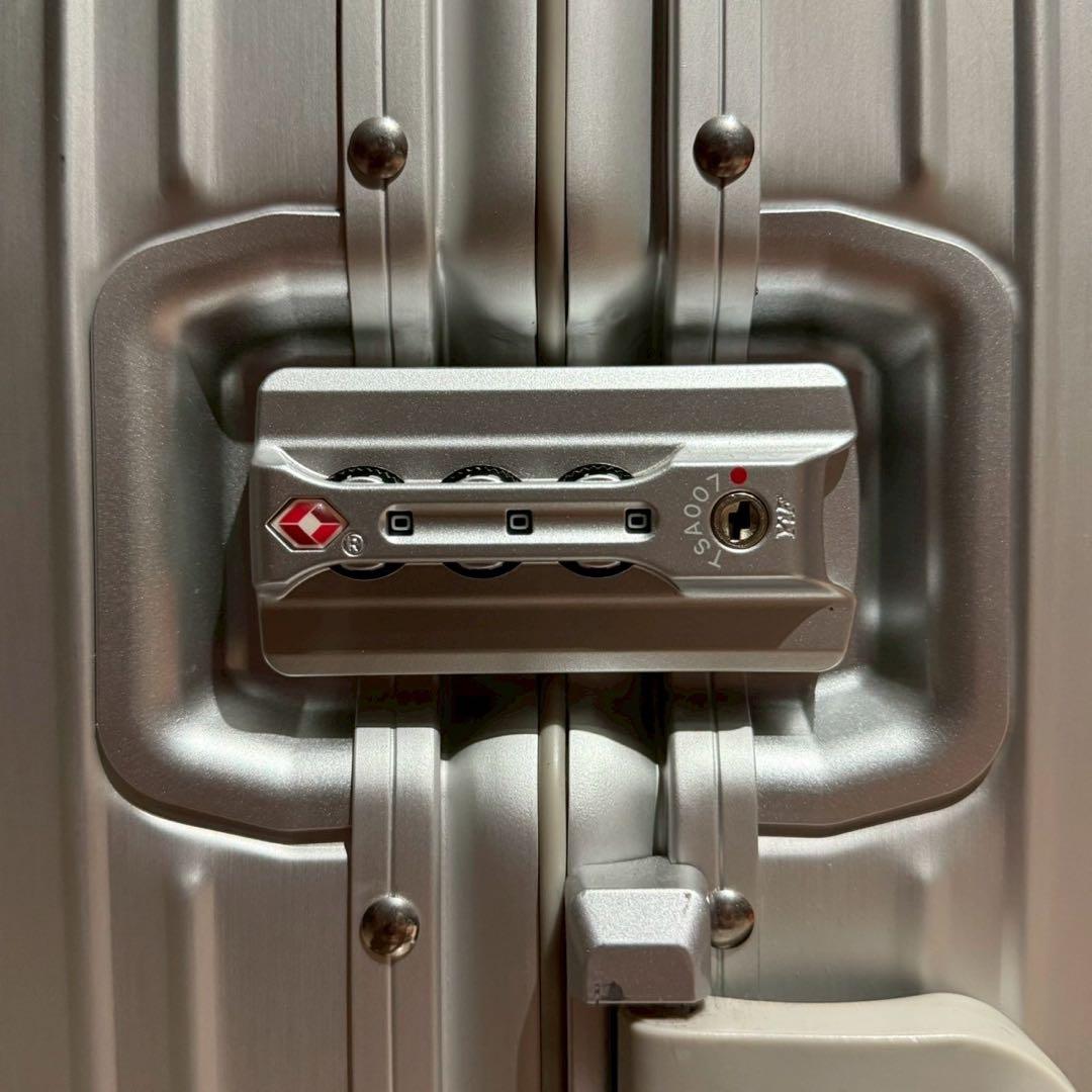 メルセデスベンツ アルミスーツケース 32L 4輪 TSAロック 機内持込サイズ