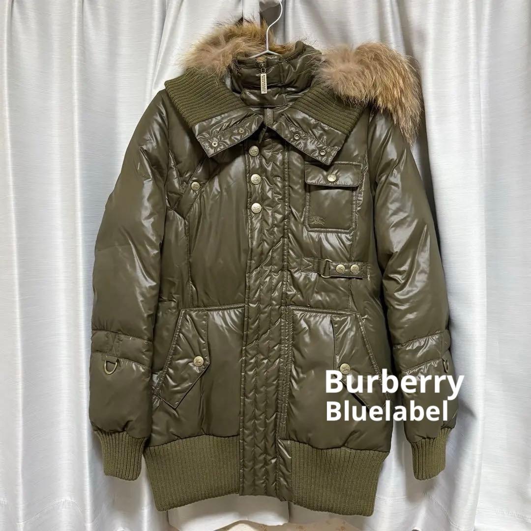 バーバリーブルーレーベル　ダウンコート　カーキ　刺繍ロゴ　40
