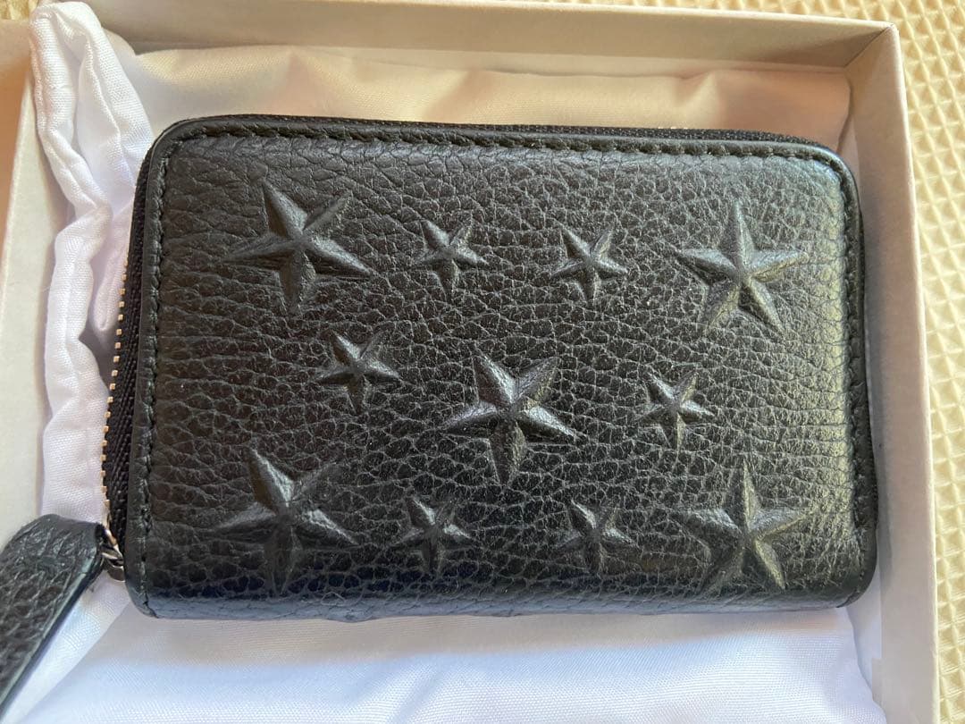 ジミーチュウ　ケース　小銭入れ　スターモチーフ　エンボスレザー